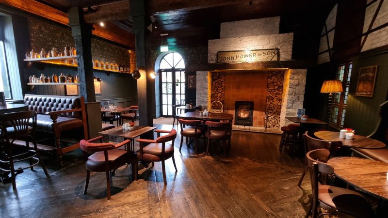 Butler's Inside Gallery (3)