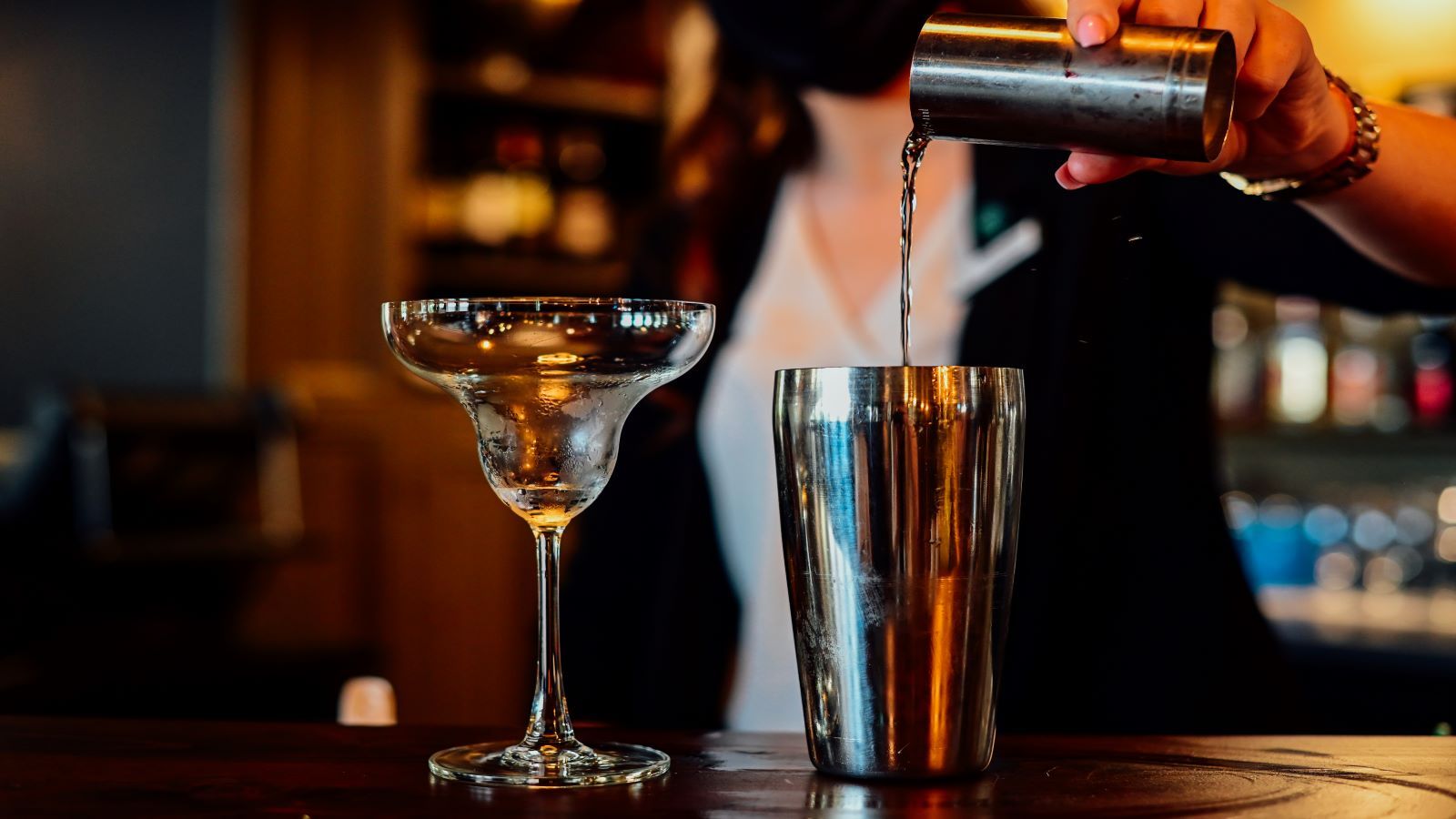 ABBEY_COURT_JUNE_-263 1600 900