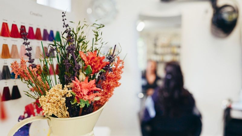 Hair Studio Inside Banner (5)