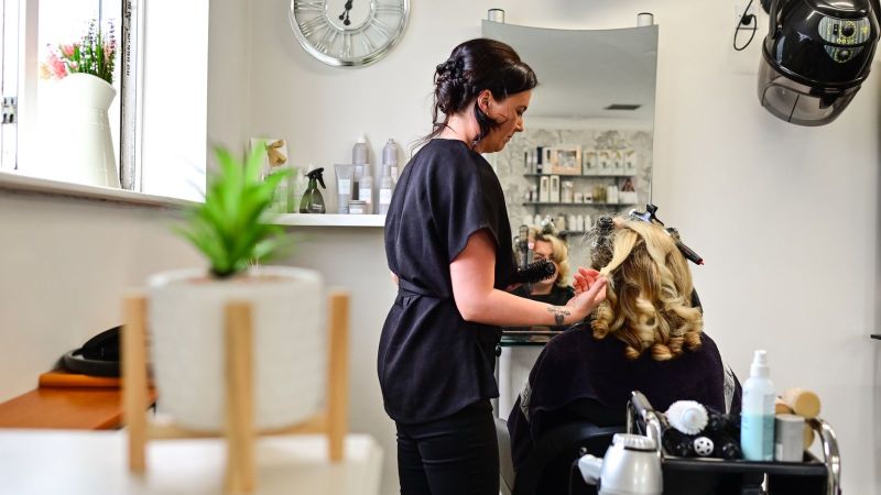 Hair Studio Inside Banner (6)