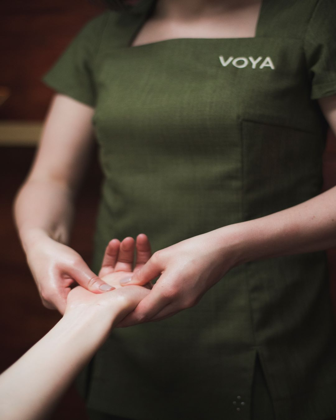 voya hand 1080